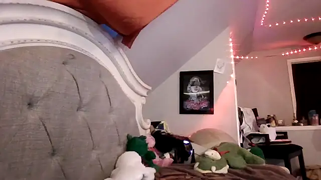 Dusaa  online show from April 7, 2026, 12:00 am