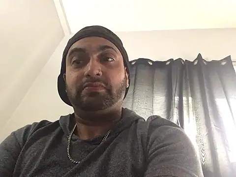 Snapshot of juicythickclit69 chatting on May 29, 2026, 9:35 pm juicythickclit69 online show from May 29, 2026, 9:35 pm