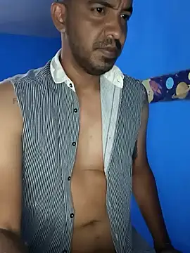 Snapshot of loboalexxx chatting on November 10, 2025, 5:56 pm loboalexxx online show from November 10, 2025, 5:56 pm