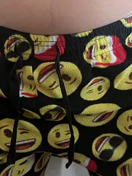 christophecamzzl online show from November 12, 2025, 9:10 am