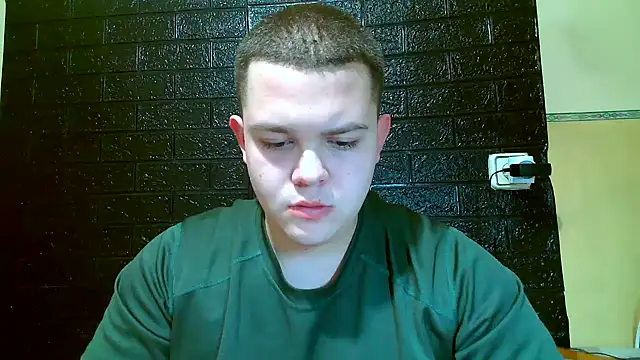 CuteButNaughty  online show from November 26, 2025, 7:59 pm