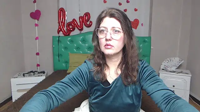 RoseHille online show from February 19, 2026, 6:04 pm