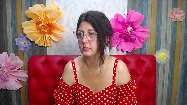 Snapshot of RoseHille chatting on July 4, 2026, 5:13 am RoseHille online show from July 4, 2026, 5:13 am