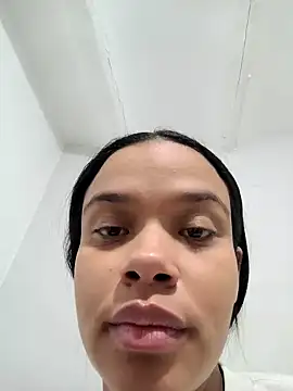 Snapshot of kyliecastell chatting on December 4, 2025, 3:10 pm kyliecastell online show from December 4, 2025, 3:10 pm