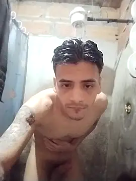 Snapshot of Andrexxxvergota chatting on December 15, 2025, 1:10 am Andrexxxvergota online show from December 15, 2025, 1:10 am