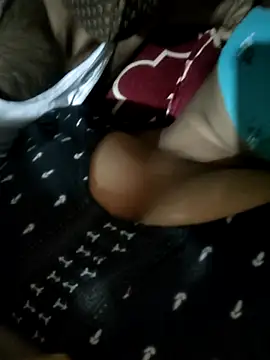 Snapshot of desiXcouple97 chatting on December 5, 2025, 4:14 pm desiXcouple97 online show from December 5, 2025, 4:14 pm