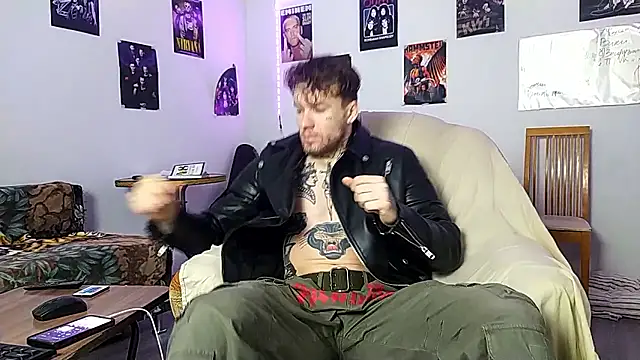 Huntall77 online show from January 19, 2026, 5:11 am