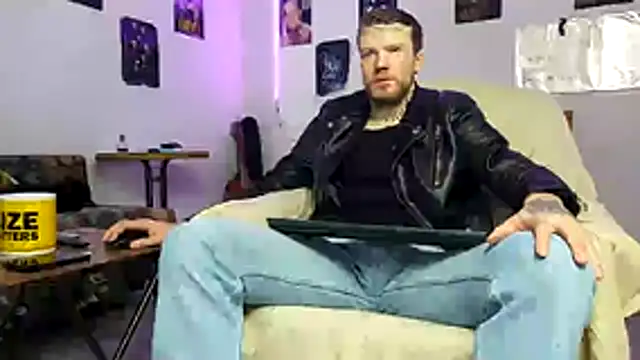 Huntall77 online show from February 2, 2026, 5:17 am