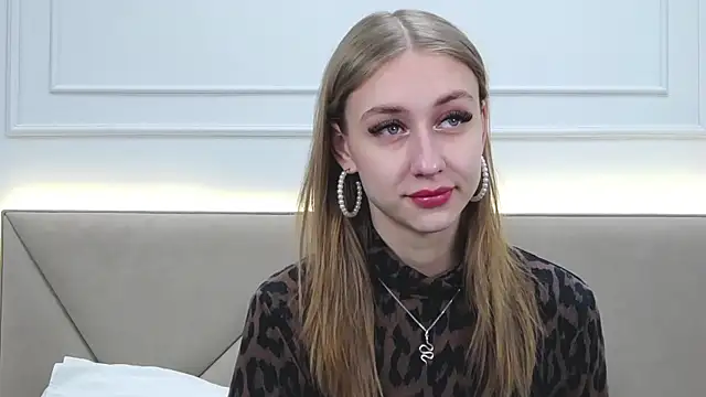 RachaelCute online show from December 19, 2025, 10:11 am