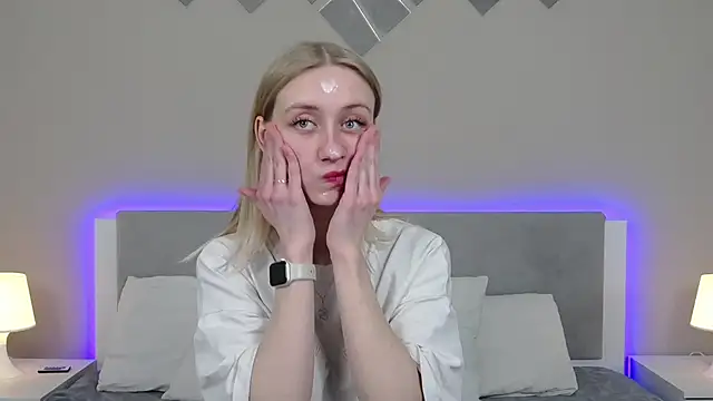 RachaelCute online show from March 12, 2026, 9:15 am