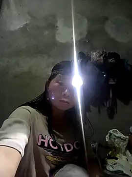 Snapshot of vangkt-cute chatting on February 24, 2026, 6:44 am vangkt-cute online show from February 24, 2026, 6:44 am