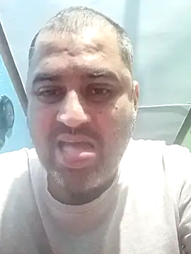 Snapshot of arjunforyou4 chatting on December 5, 2025, 1:31 pm arjunforyou4 online show from December 5, 2025, 1:31 pm