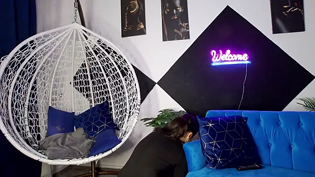 Snapshot of EvvaLovvia chatting on January 8, 2026, 5:10 am EvvaLovvia online show from January 8, 2026, 5:10 am