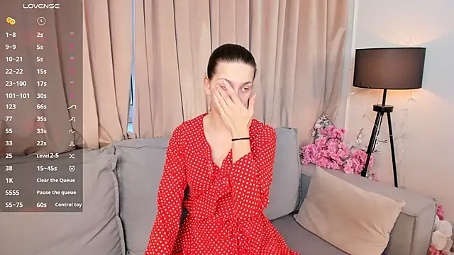 Snapshot of MerrileeFondren chatting on December 14, 2025, 7:03 am MerrileeFondren online show from December 14, 2025, 7:03 am