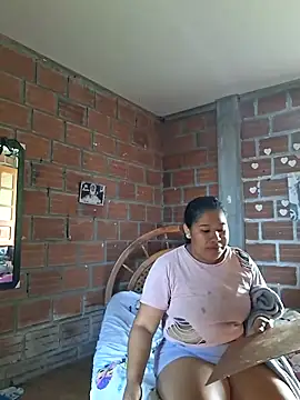 Snapshot of Sarahy- chatting on May 6, 2026, 12:21 pm Sarahy- online show from May 6, 2026, 12:21 pm