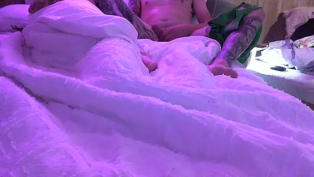 Snapshot of jayteelive chatting on April 8, 2026, 9:26 pm jayteelive online show from April 8, 2026, 9:26 pm