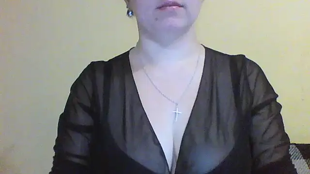 Snapshot of Vitalina282128 chatting on November 20, 2025, 7:24 pm Vitalina282128 online show from November 20, 2025, 7:24 pm