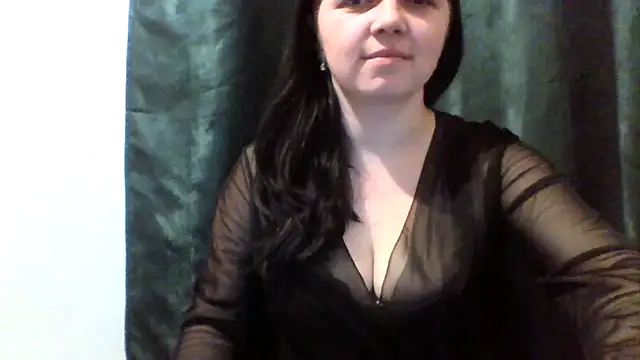 Snapshot of Vitalina282128 chatting on February 13, 2026, 2:07 am Vitalina282128 online show from February 13, 2026, 2:07 am