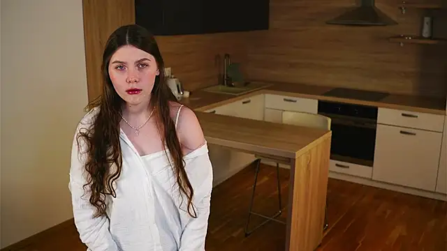 Snapshot of BelvaCaimi chatting on December 2, 2025, 5:35 am BelvaCaimi online show from December 2, 2025, 5:35 am