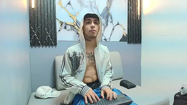 Snapshot of Aethon_noir chatting on November 12, 2025, 1:55 pm Aethon noir online show from November 12, 2025, 1:55 pm