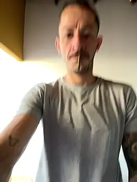 Lucasjandre online show from January 12, 2026, 9:47 am