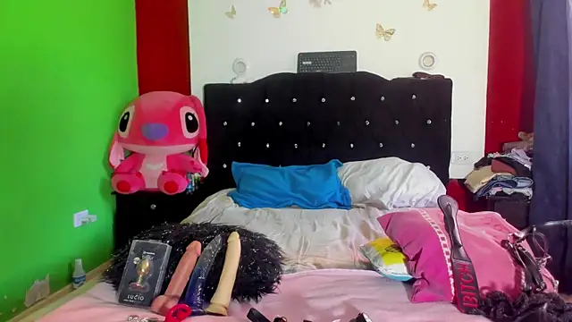 Snapshot of sweet_alison04 chatting on November 27, 2025, 1:24 pm sweet alison04 online show from November 27, 2025, 1:24 pm