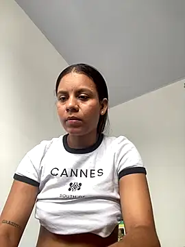 Snapshot of lineichun1708 chatting on November 11, 2025, 1:22 pm lineichun1708 online show from November 11, 2025, 1:22 pm