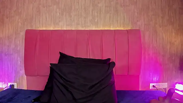 Snapshot of marysofff chatting on February 15, 2026, 7:51 am marysofff online show from February 15, 2026, 7:51 am