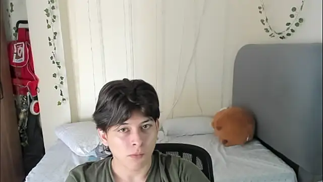 Felix kitty online show from February 27, 2026, 7:14 pm