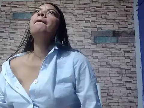 Snapshot of emysquirt chatting on November 30, 2025, 3:27 pm emysquirt online show from November 30, 2025, 3:27 pm