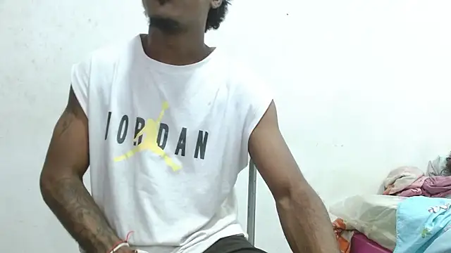 Snapshot of antonela-cris chatting on January 17, 2026, 3:55 am antonela-cris online show from January 17, 2026, 3:55 am