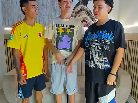 Justingsex1 online show from December 21, 2025, 5:47 am