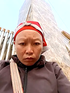 girl-hot2x online show from January 13, 2026, 2:17 am