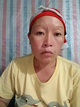 Snapshot of girl-hot2x chatting on July 10, 2026, 12:41 pm girl-hot2x online show from July 10, 2026, 12:41 pm