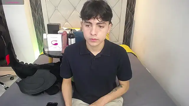 Samu FoXXX online show from November 15, 2025, 8:16 pm