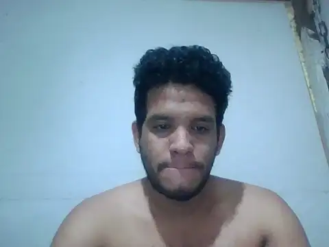 josecamsex27 online show from December 3, 2025, 1:42 pm