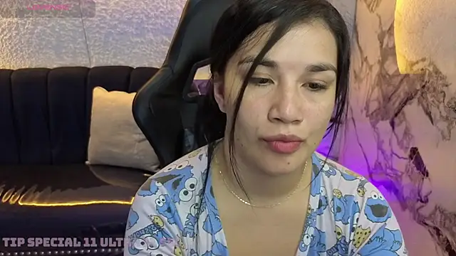 Snapshot of Violetta_jhonson_a chatting on June 27, 2026, 4:17 am Violetta jhonson a online show from June 27, 2026, 4:17 am