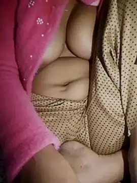 Hotty siatar online show from November 15, 2025, 6:04 pm