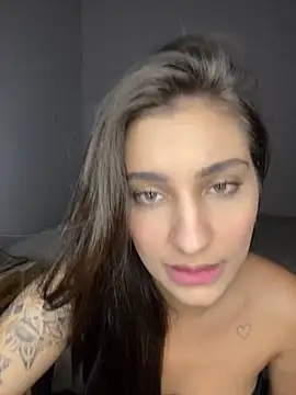 Snapshot of engelintense chatting on April 29, 2026, 8:59 pm engelintense online show from April 29, 2026, 8:59 pm