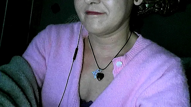 Snapshot of zaidapink1990 chatting on February 6, 2026, 7:28 pm zaidapink1990 online show from February 6, 2026, 7:28 pm