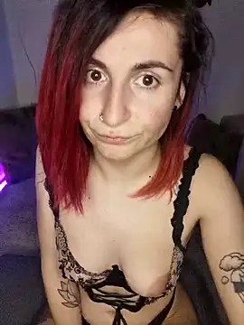 AuroraAllure 27 online show from April 7, 2026, 6:52 pm