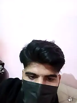 hotyyyyjonny online show from December 13, 2025, 7:53 pm