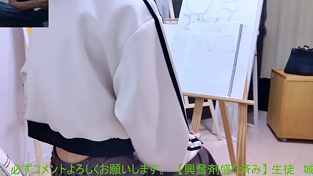 Snapshot of Benzou_the_Painter chatting on April 26, 2026, 3:37 am Benzou the Painter online show from April 26, 2026, 3:37 am