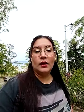 Snapshot of SaloGray8 chatting on July 15, 2026, 12:43 pm SaloGray8 online show from July 15, 2026, 12:43 pm