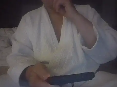 Snapshot of sssuka chatting on May 7, 2026, 9:09 pm sssuka online show from May 7, 2026, 9:09 pm