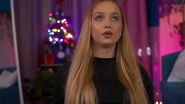 Snapshot of ElyssawetXX chatting on December 5, 2025, 7:21 pm ElyssawetXX online show from December 5, 2025, 7:21 pm