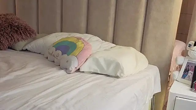 Snapshot of Iamnyxy chatting on December 3, 2025, 11:08 am Iamnyxy online show from December 3, 2025, 11:08 am