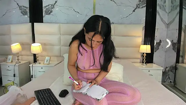 Lucy Vegas online show from February 12, 2026, 1:50 pm