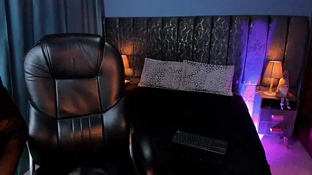 Atenea Velle online show from January 7, 2026, 1:13 pm