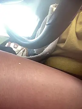 Snapshot of Deessenympho chatting on December 16, 2025, 11:26 am Deessenympho online show from December 16, 2025, 11:26 am